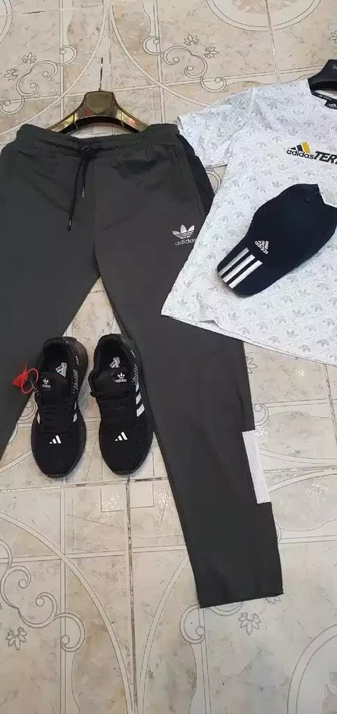 Спортивный костюм